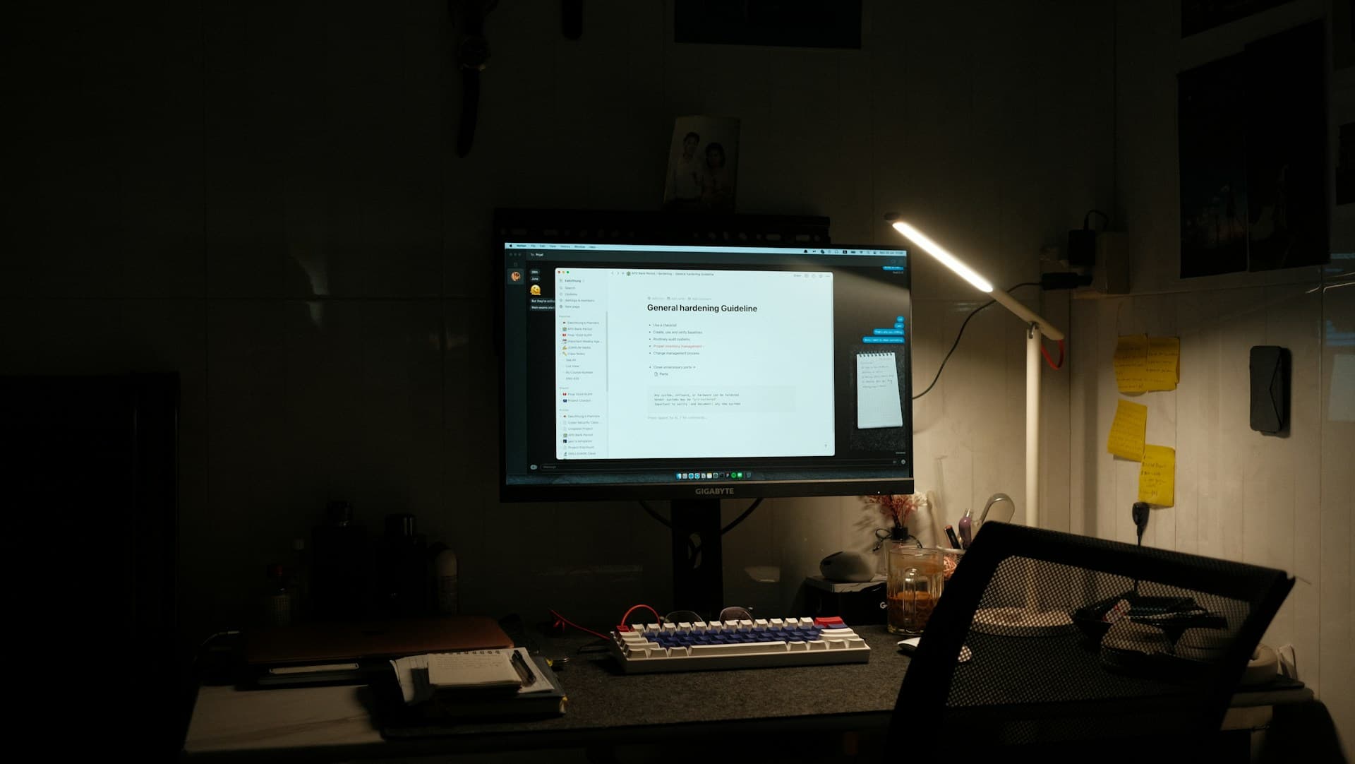 Centre d'opérations de cybersécurité en arrière-plan